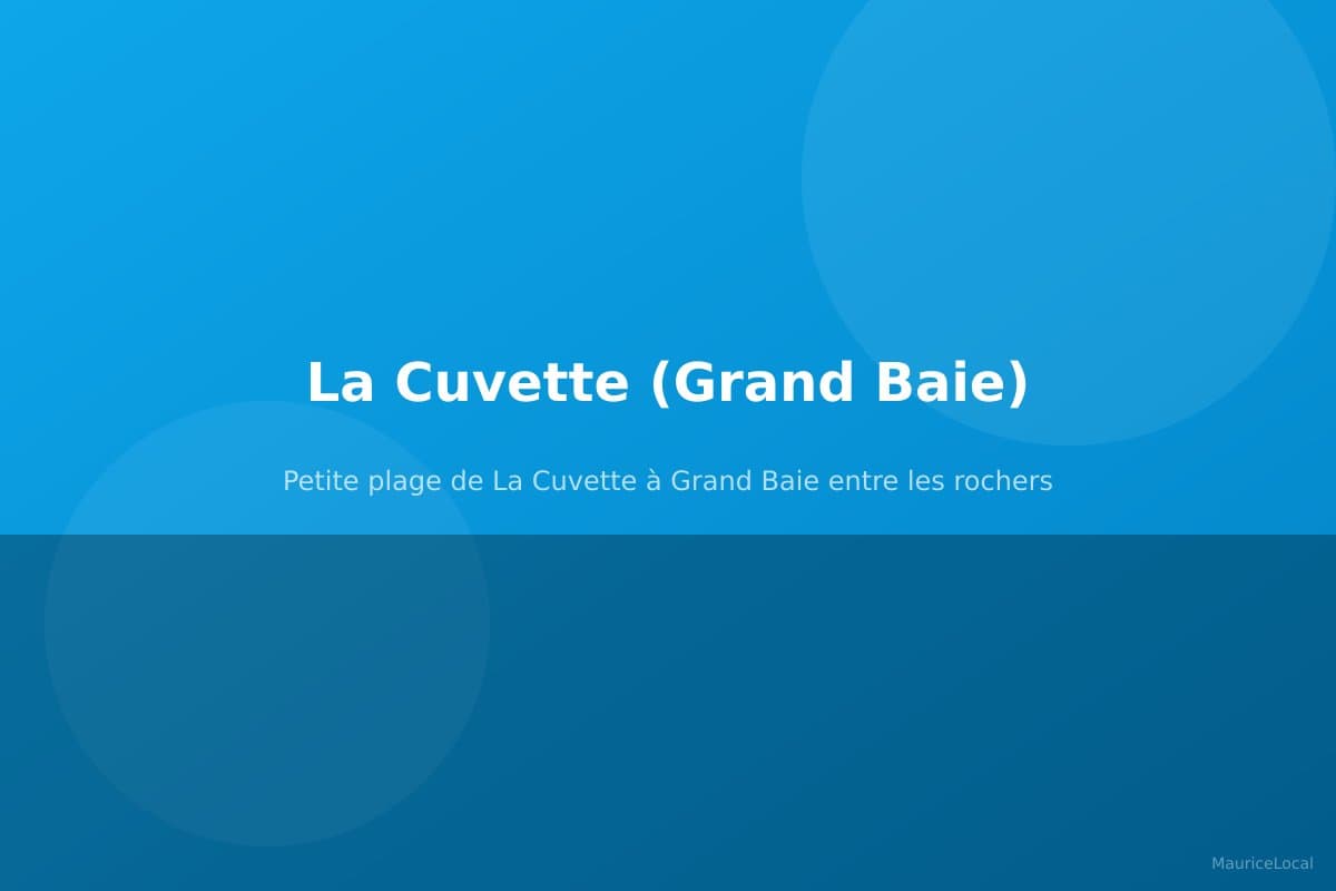 Petite plage de La Cuvette à Grand Baie entre les rochers