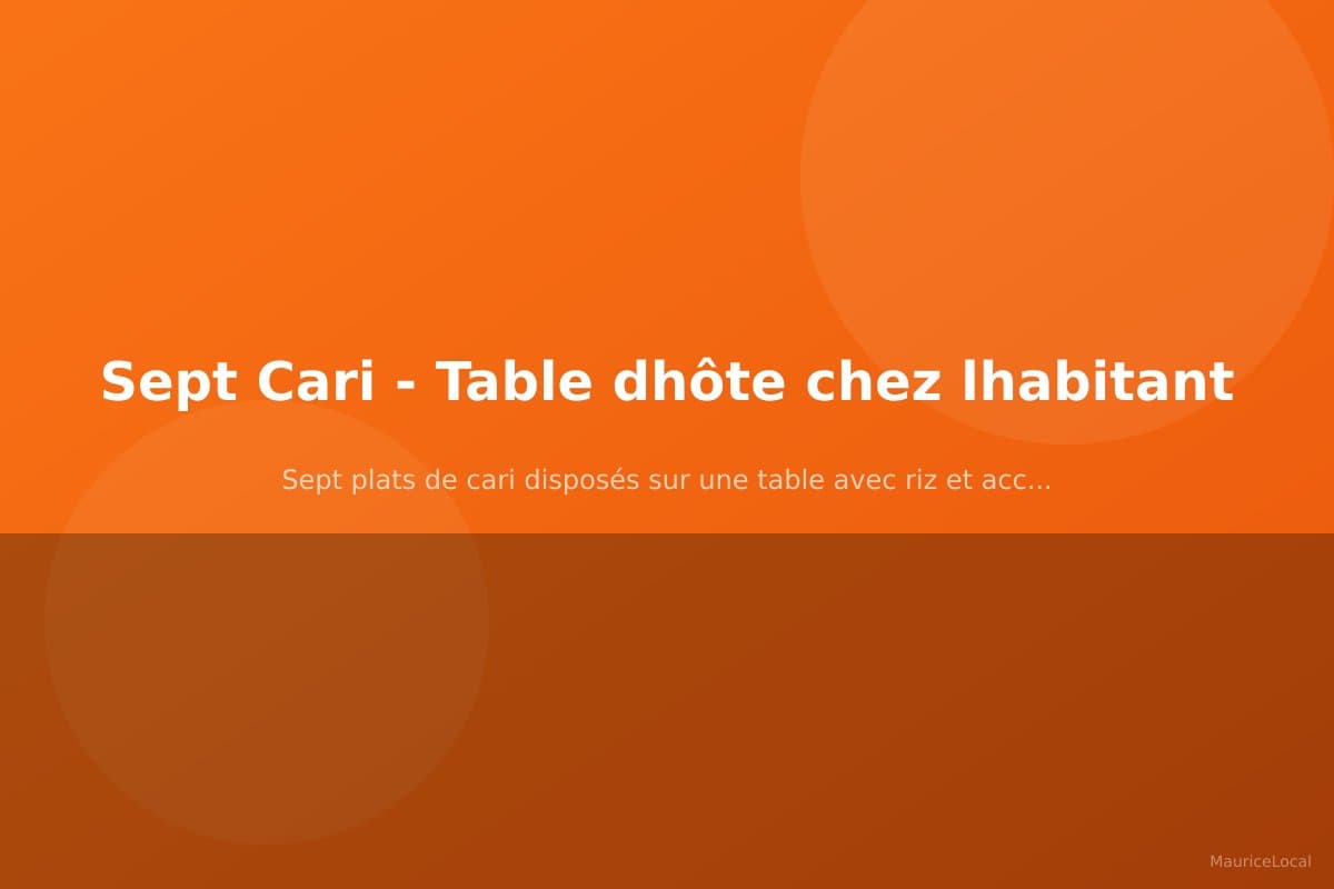 Sept plats de cari disposés sur une table avec riz et accompagnements